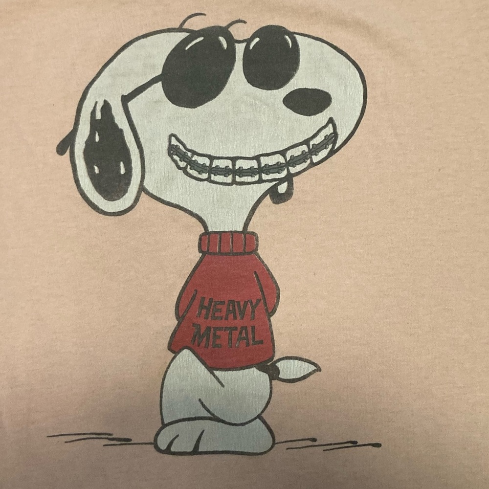 VTG light pink Heavy Metal Snoopy tee size S